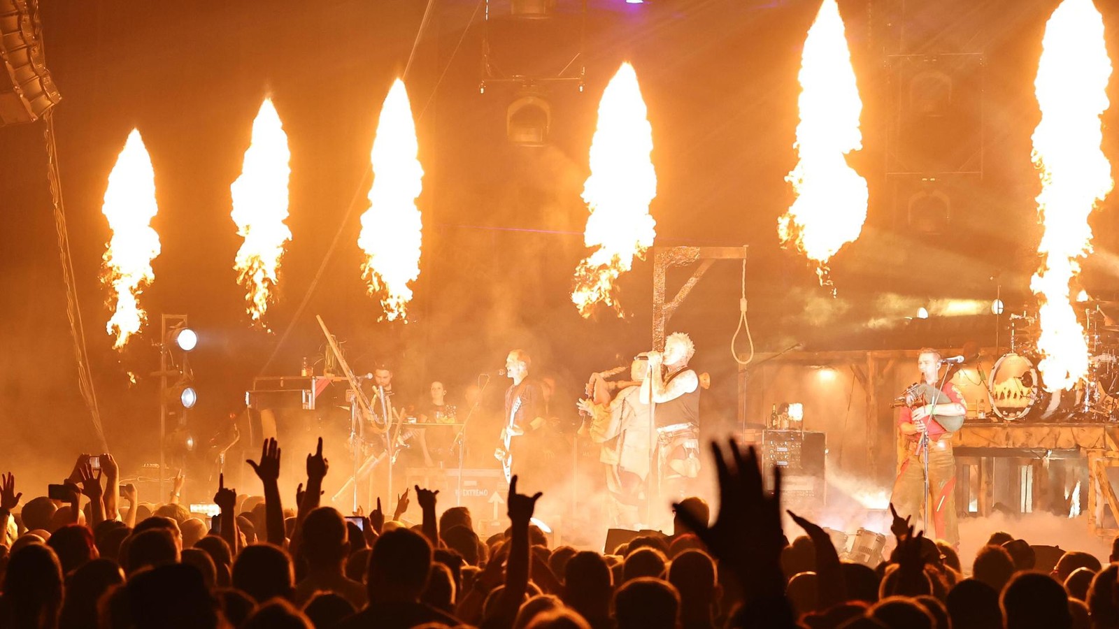 -In-Extremo-vor-Erfurt-Konzert-Wir-sind-alte-Stra-enk-ter-und-es-geht-weiter-