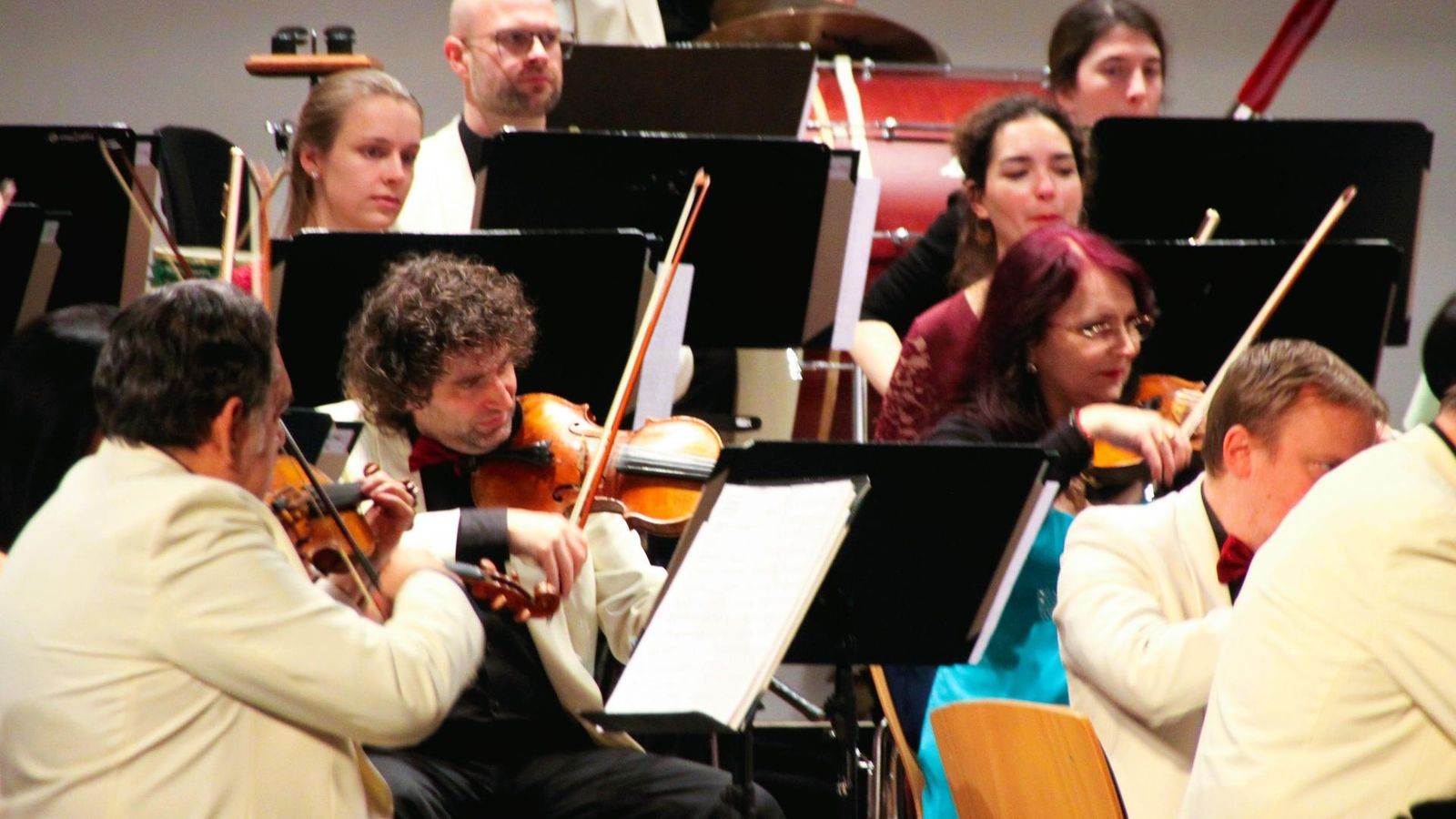 Greiz-Philharmonie-spielt-Melodien-die-sprachlos-machen