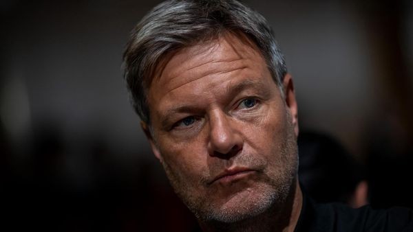 Habeck-Werbung auf Münchner Siegestor sorgt für Entrüstung