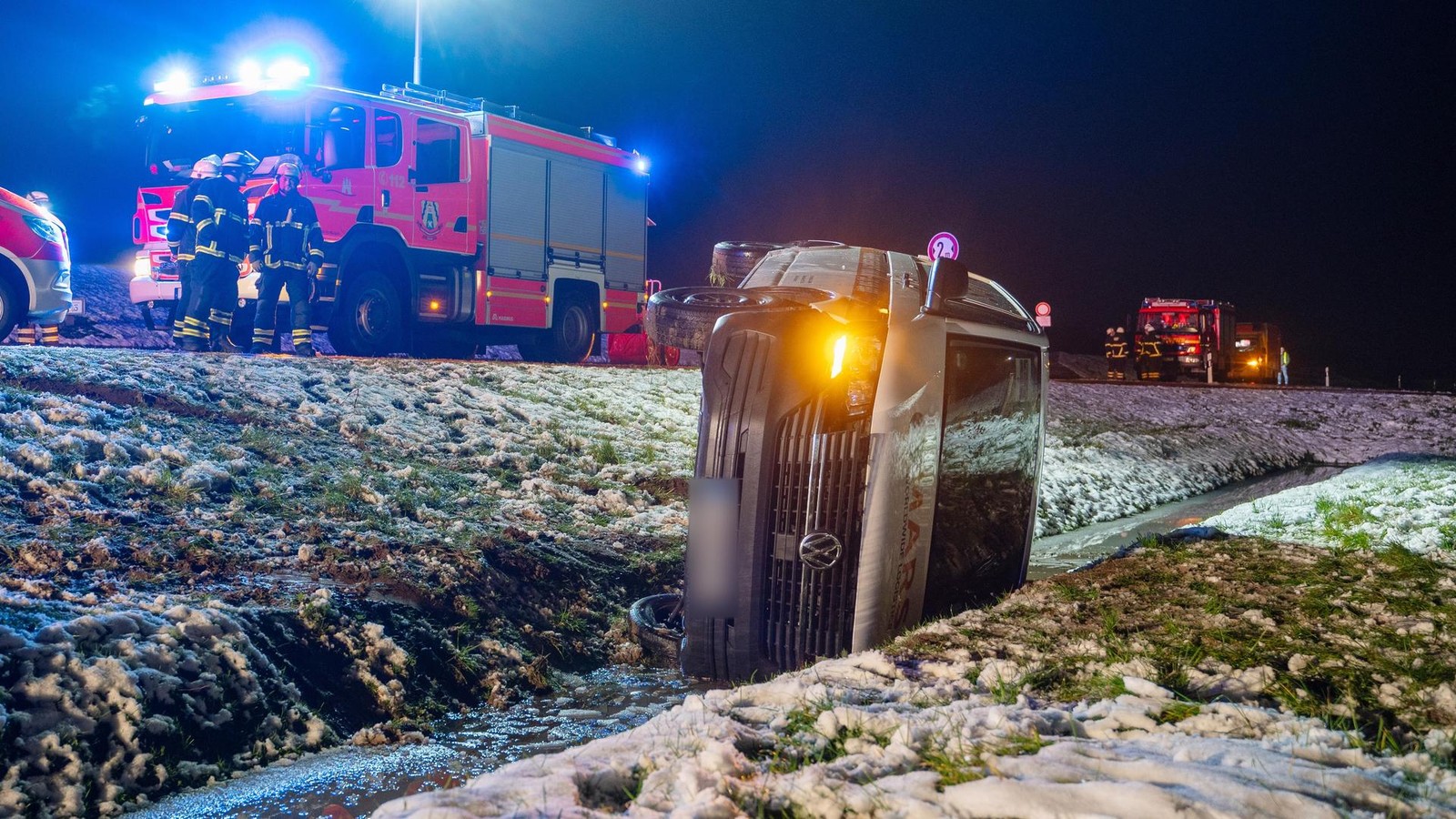 Unstrut-Hainich-Kreis-Kurioser-Doppel-Crash-19-J-hriger-verletzt