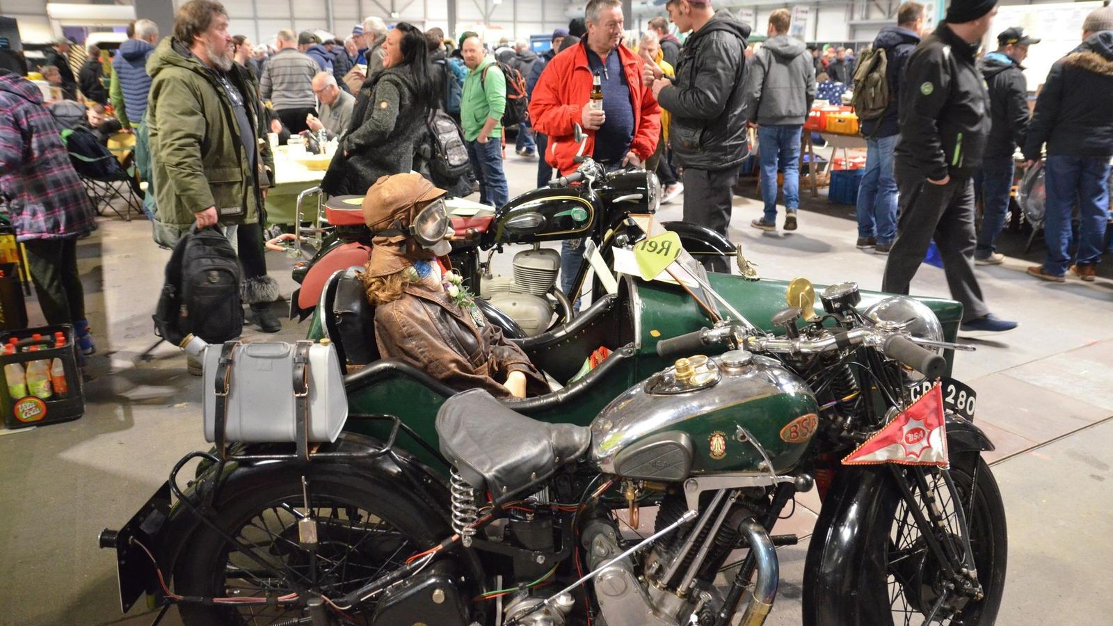 Erstes-Messe-Gro-event-Seltene-Liebhaberst-cke-locken-nach-Erfurt