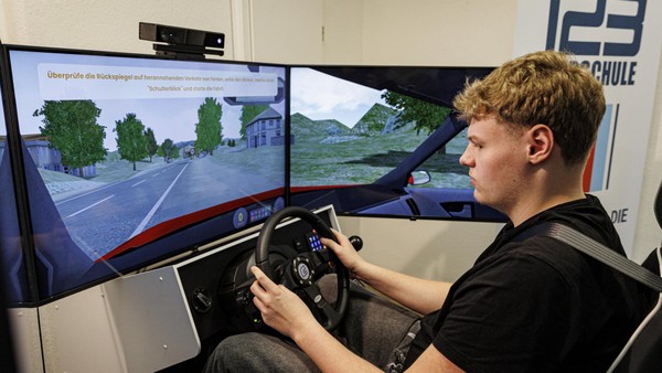 Angst vor Straßenverkehr? Simulatoren führen bei Fahrschülern zu Unsicherheit