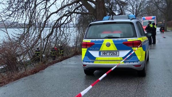 Männliche Leiche an der Elbe gefunden – Todesursache unklar