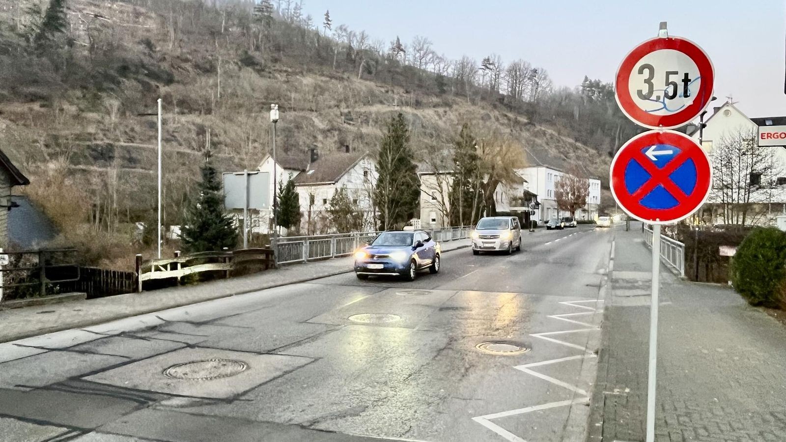 Lennebr-cke-gesperrt-Was-Autofahrer-und-Fu-g-nger-in-Altenhundem-wissen-m-ssen