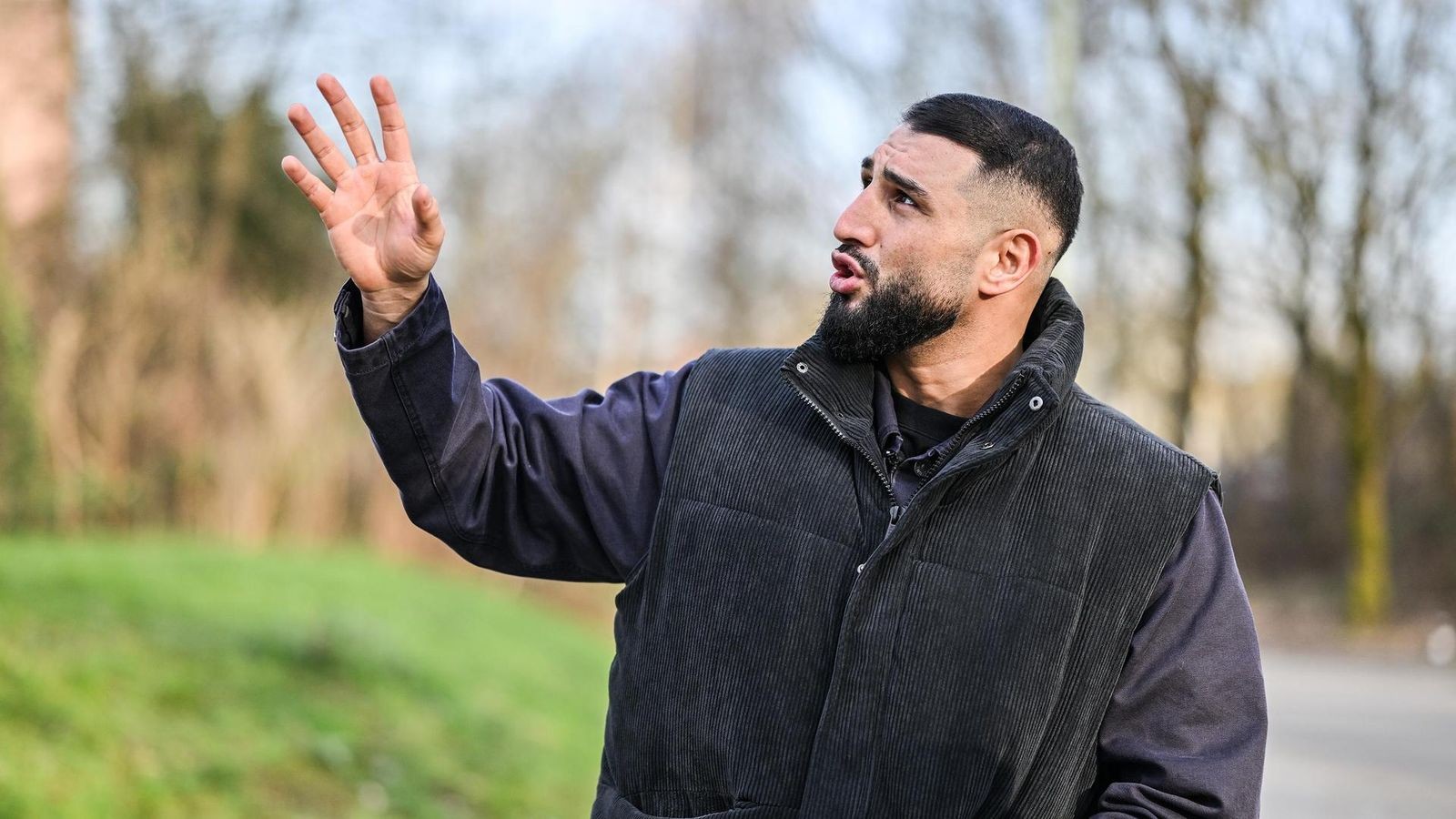Agit Kabayel fordert Usyk heraus: „Der Gürtel hängt in der Küche meiner Mutter!“ – Kampf in Deutschland im Visier