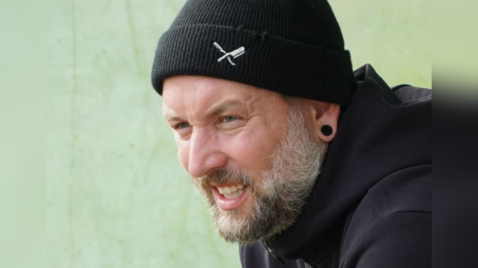 Warum-Weidas-Trainer-Hendrik-Penzel-keinen-Kasten-Bier-ausgeben-muss