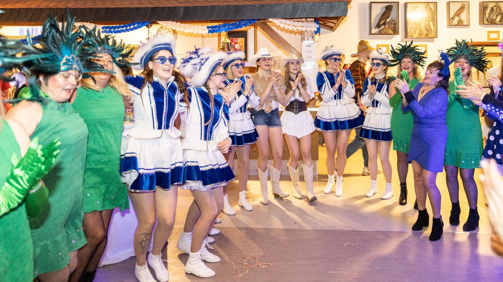 Faschings-Reiten-und-Masken-Basteln-Faschingsfeste-f-r-Kinder-in-Salzgitter