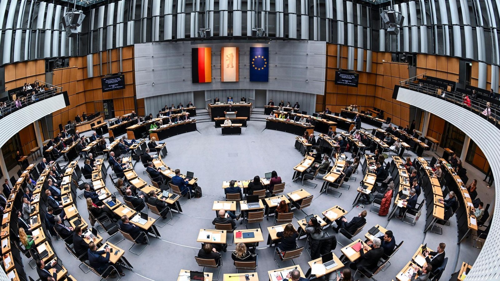 Berlins-Enquete-Kommission-vor-dem-Aus-Zwei-Mitglieder-ziehen-die-Rei-leine