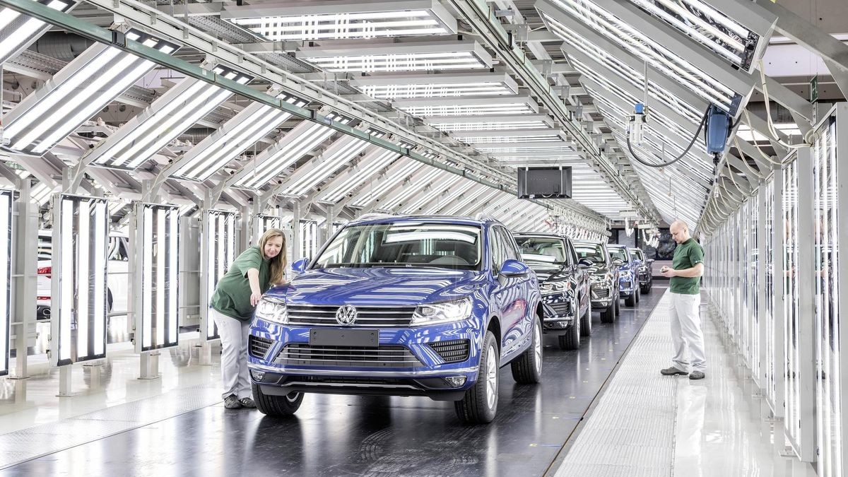 Laut Medienberichten soll die Touareg-Produktion im slowakischen Bratislava auslaufen. Ein Dementi von VW steht noch aus.