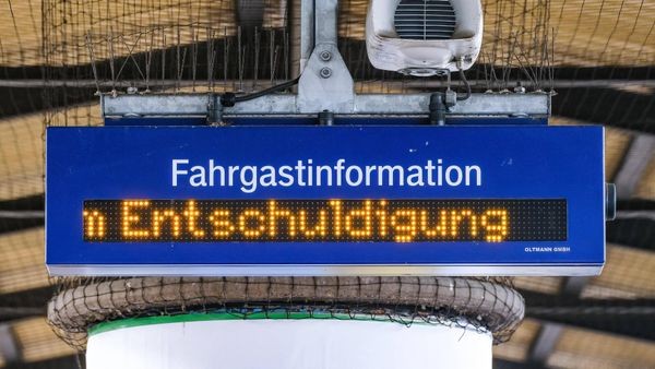 Die Deutsche Bahn verspricht, Reisende besser zu informieren