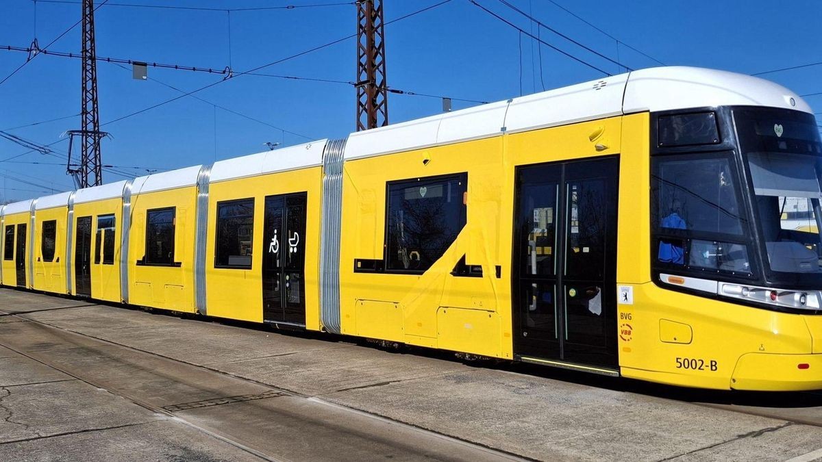 Neue Straßenbahn für Berlin: Wann die ersten Fahrgäste mitfahren können