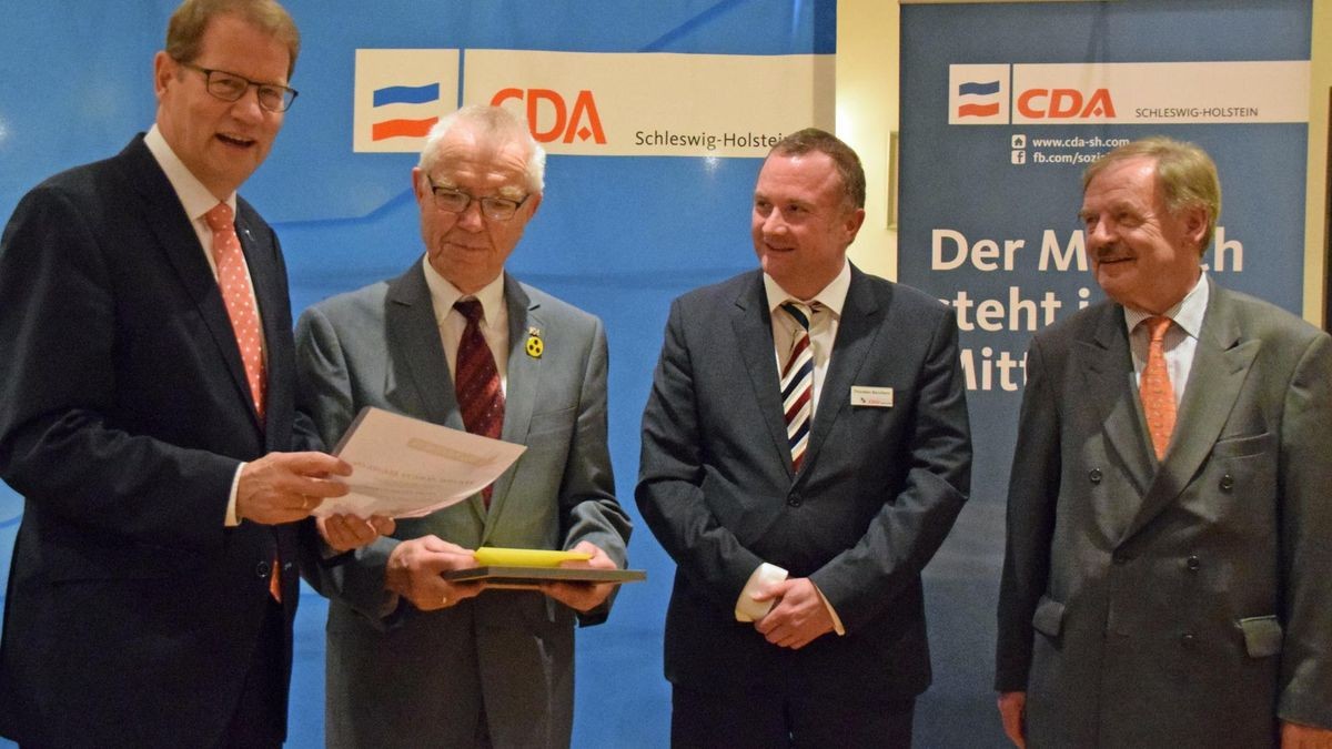 Hanno Peter B Bad Segeberg „Ein Vorbild!“: Kreis Segeberg trauert um Hans-Peter Sager