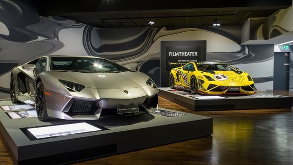 Rasant und umwerfend: Mega-Autos sind in Wolfsburg zu sehen