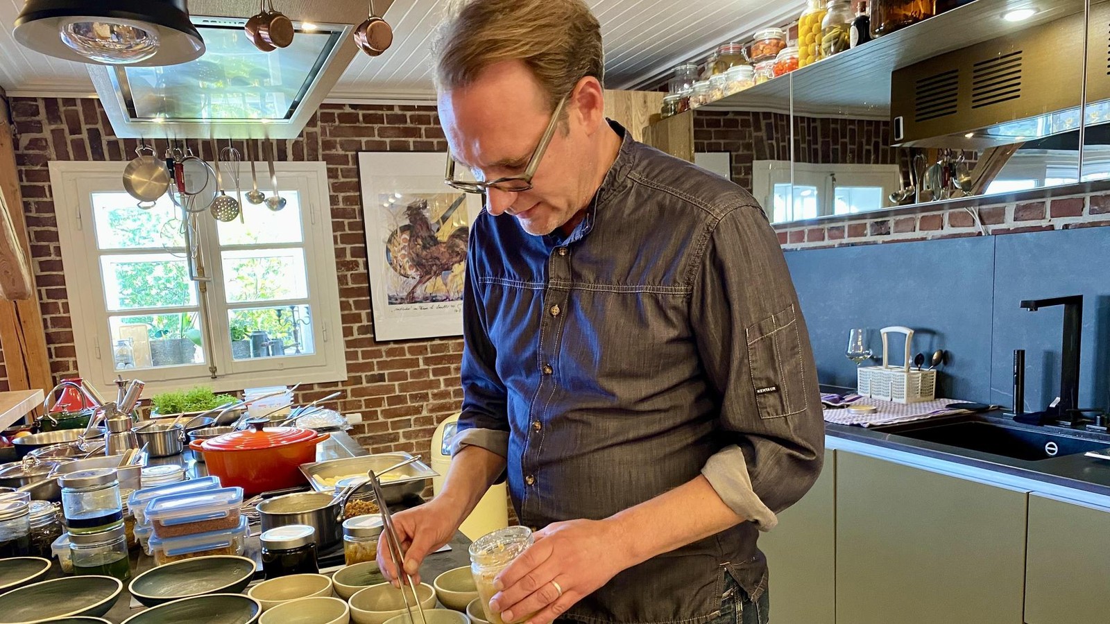 Vom-Tisch-direkt-ins-Bett-zu-Gast-beim-Spitzenkoch-im-Alten-Land