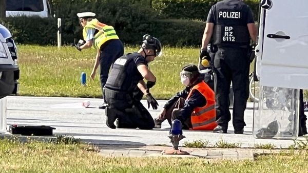Chaos am Flughafen: Aktivisten müssen mehr als 400.000 Euro zahlen