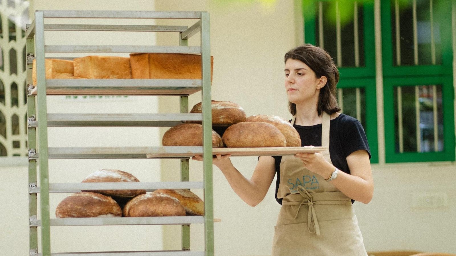 Christstollen-Berliner-Dina-begeistert-in-Indien-mit-deutschen-Leckereien