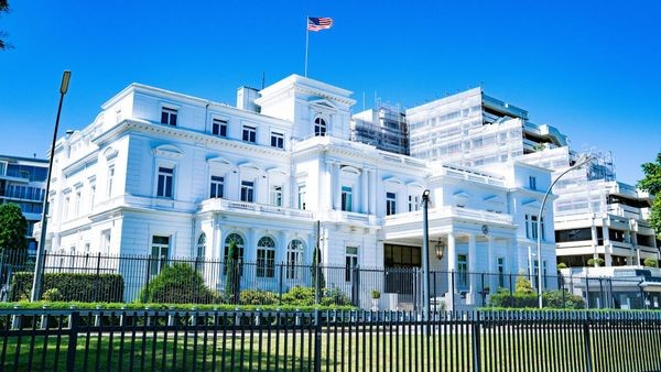 Kleines Weißes Haus in Hamburg: So lief der Deal mit den USA