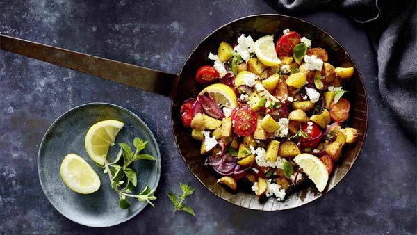 Bratkartoffelpfanne nach griechischer Art