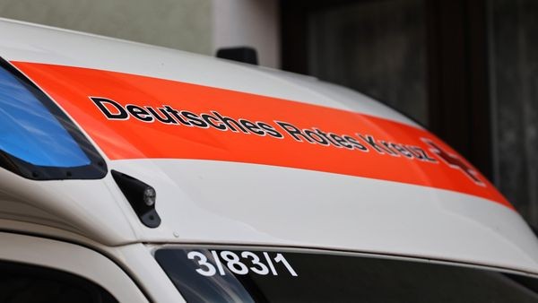 15-jähriger Mopedfahrer stürzt und verletzt sich