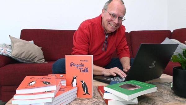 Skurrile Geschichten: Wolfsburger schreibt sein viertes Buch