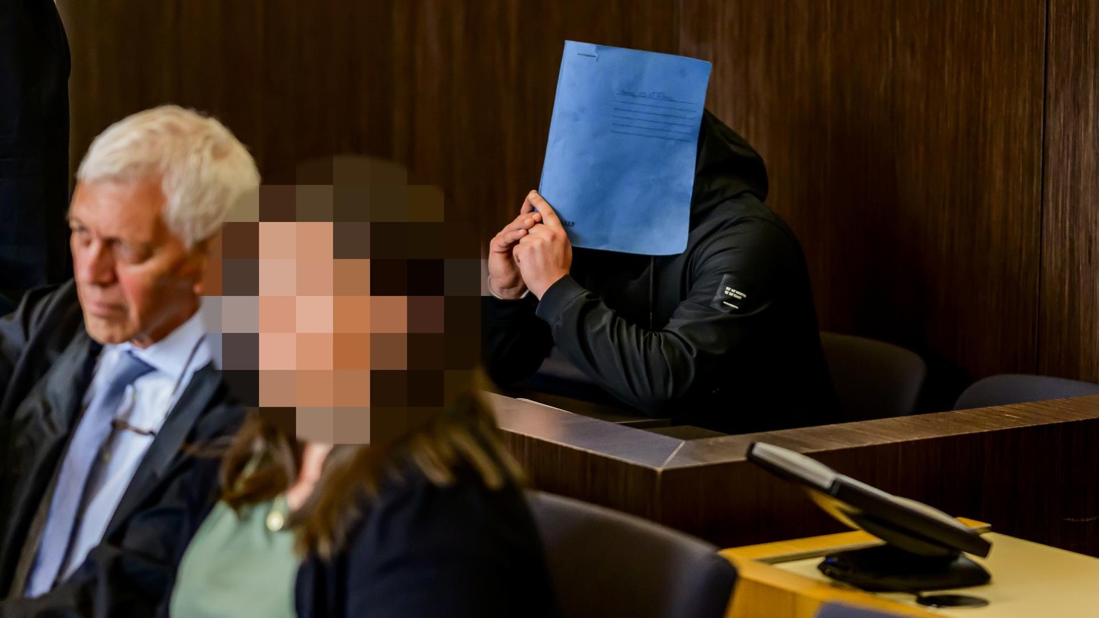 15-J-hrige-an-fremde-M-nner-verkauft-Haftstrafe-f-r-Loverboy