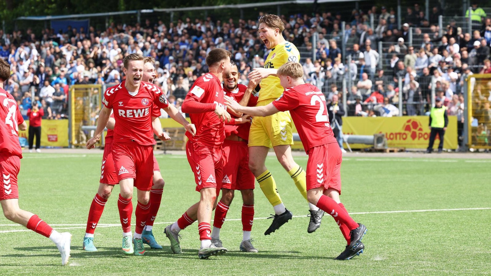 Eintracht-Norderstedt-Torwart-Petzsch-wird-erneut-zum-Helden