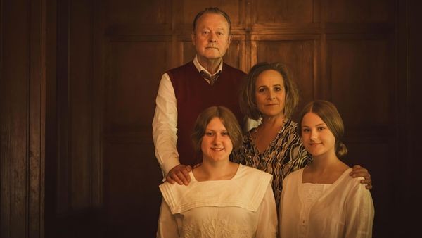 „Rote Rosen“-Star: Zusatzkarten für Stück in Nobel-Villa