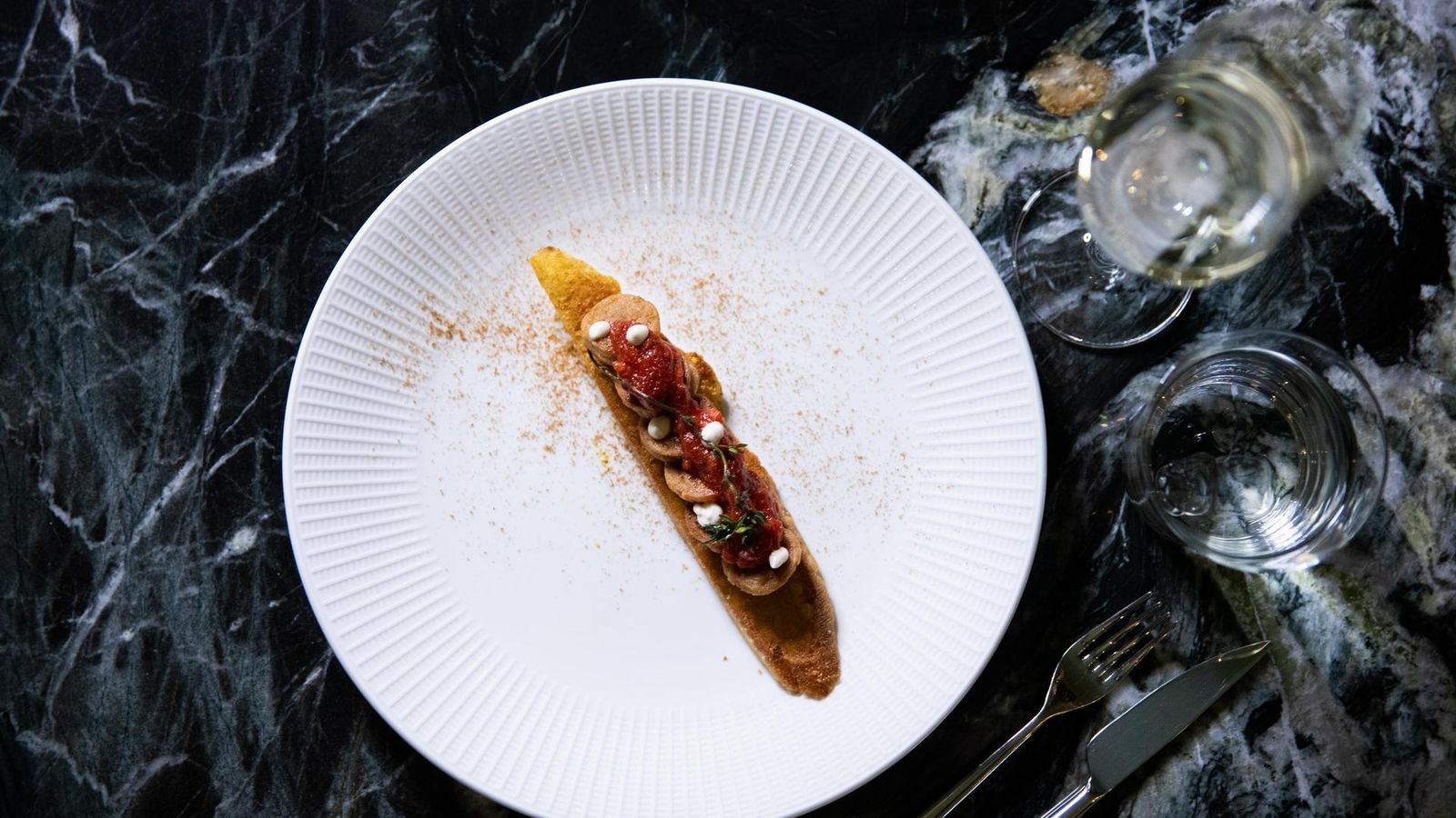 -Le-Consulat-startet-Eventreihe-mit-Currywurst-la-Fran-aise