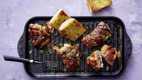 Cowboy-Cordon-bleu mit kleinem Alibi-Salat