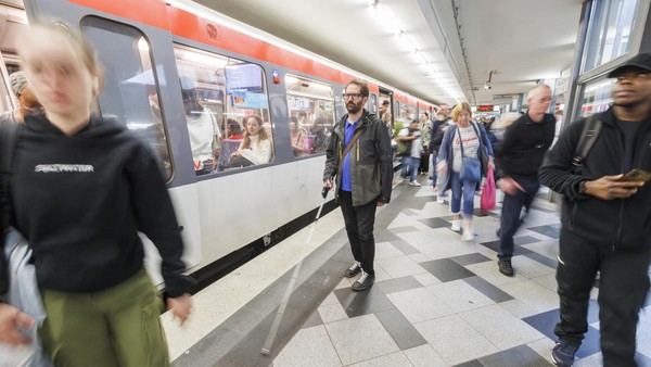 Dieser Hamburger Bahnhof ärgert Blinde massiv – was sich nun ändern soll