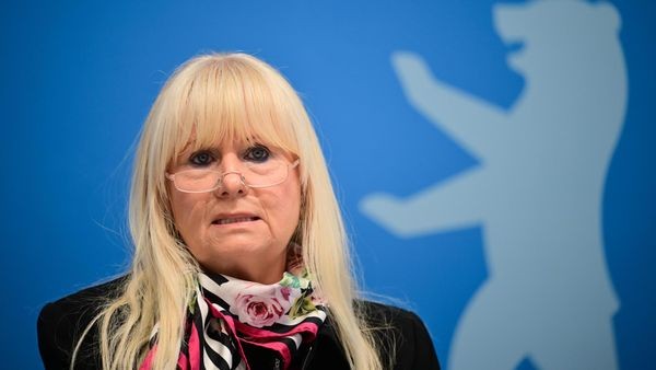 Senatorka za notranje zadeve Berlina pojasnjuje poenostavitve postopkov državljanstva