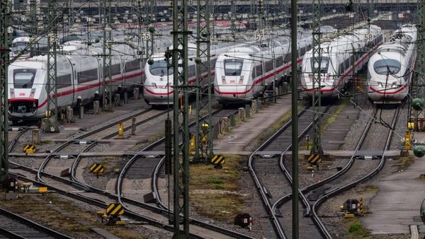 Tausende Sitzplätze gestrichen? Bahn dementiert Medienbericht