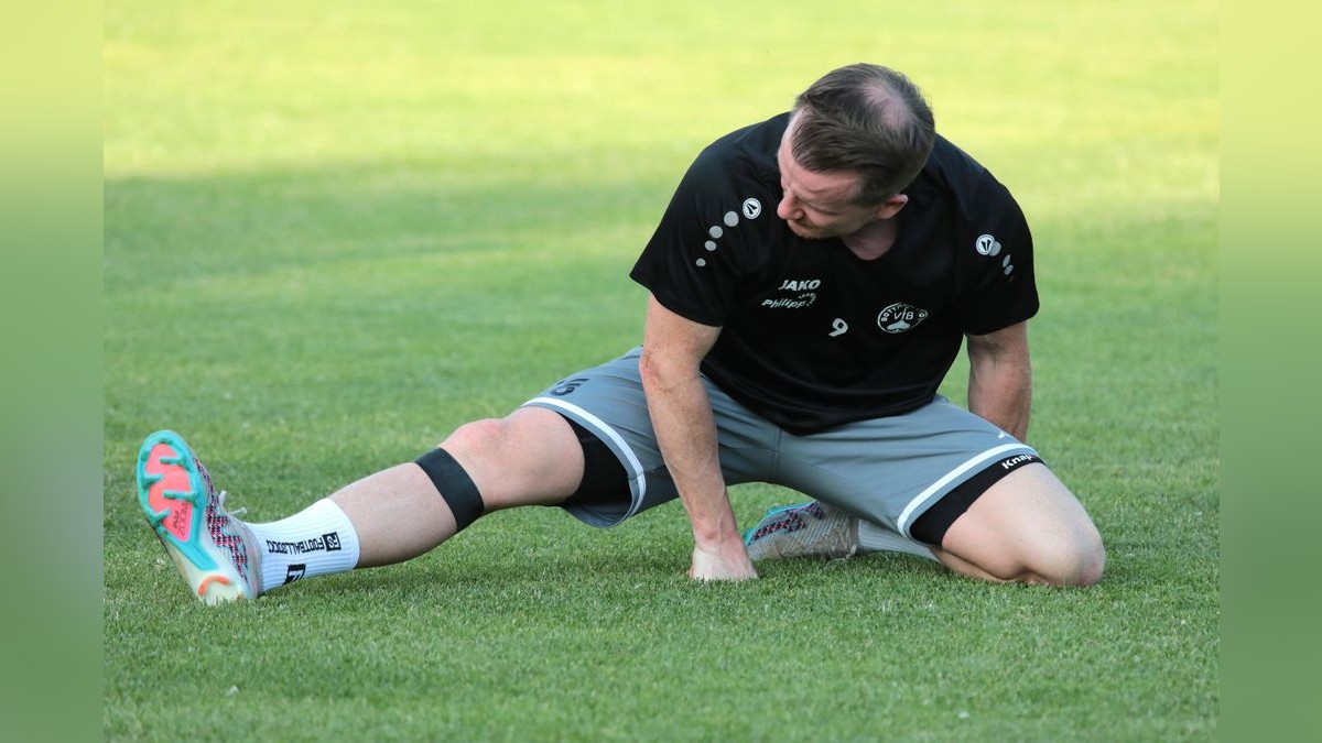 Der VfB Bottrop ist am Dienstag in die Vorbereitung auf die neue Landesligasaison gestartet. Trainingsauftakt VfB Bottrop im Jahnstadion in Bottrop