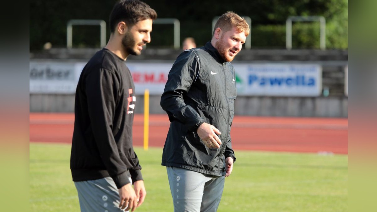 Der VfB Bottrop ist am Dienstag in die Vorbereitung auf die neue Landesligasaison gestartet. Trainingsauftakt VfB Bottrop im Jahnstadion in Bottrop