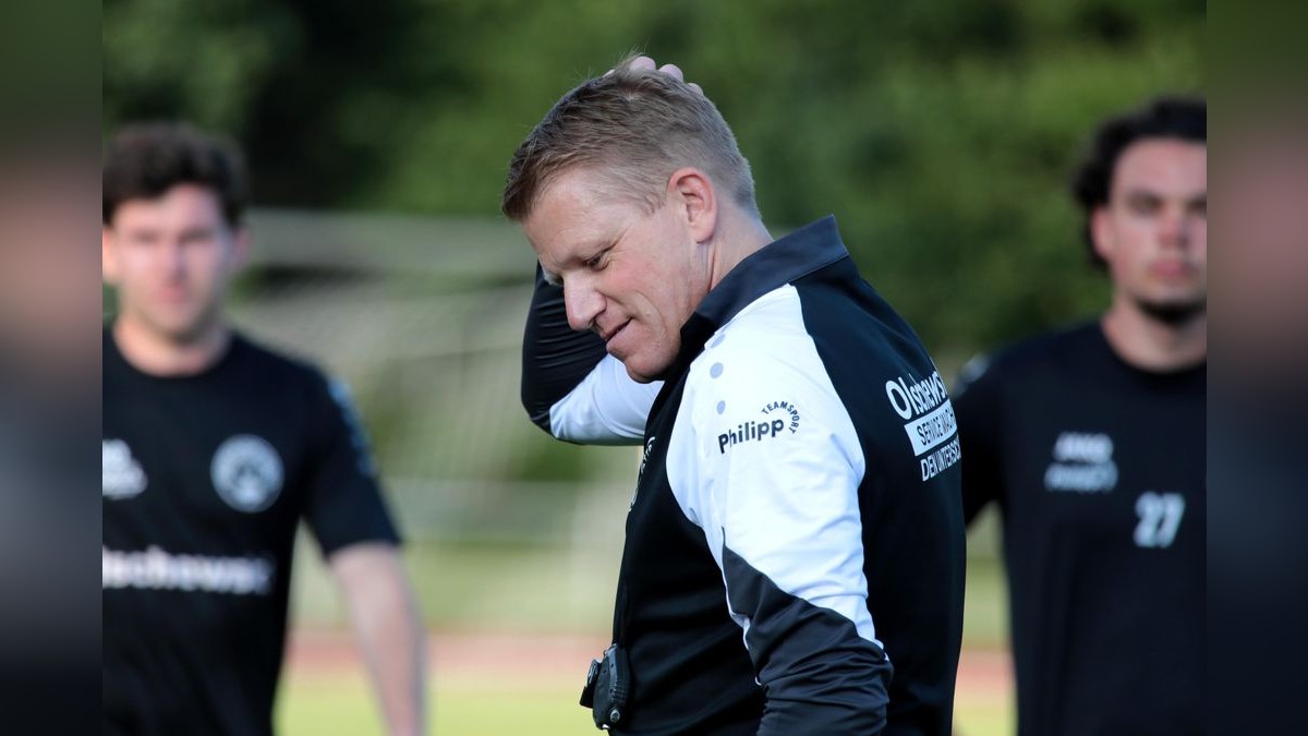 Der VfB Bottrop ist am Dienstag in die Vorbereitung auf die neue Landesligasaison gestartet. Trainingsauftakt VfB Bottrop im Jahnstadion in Bottrop