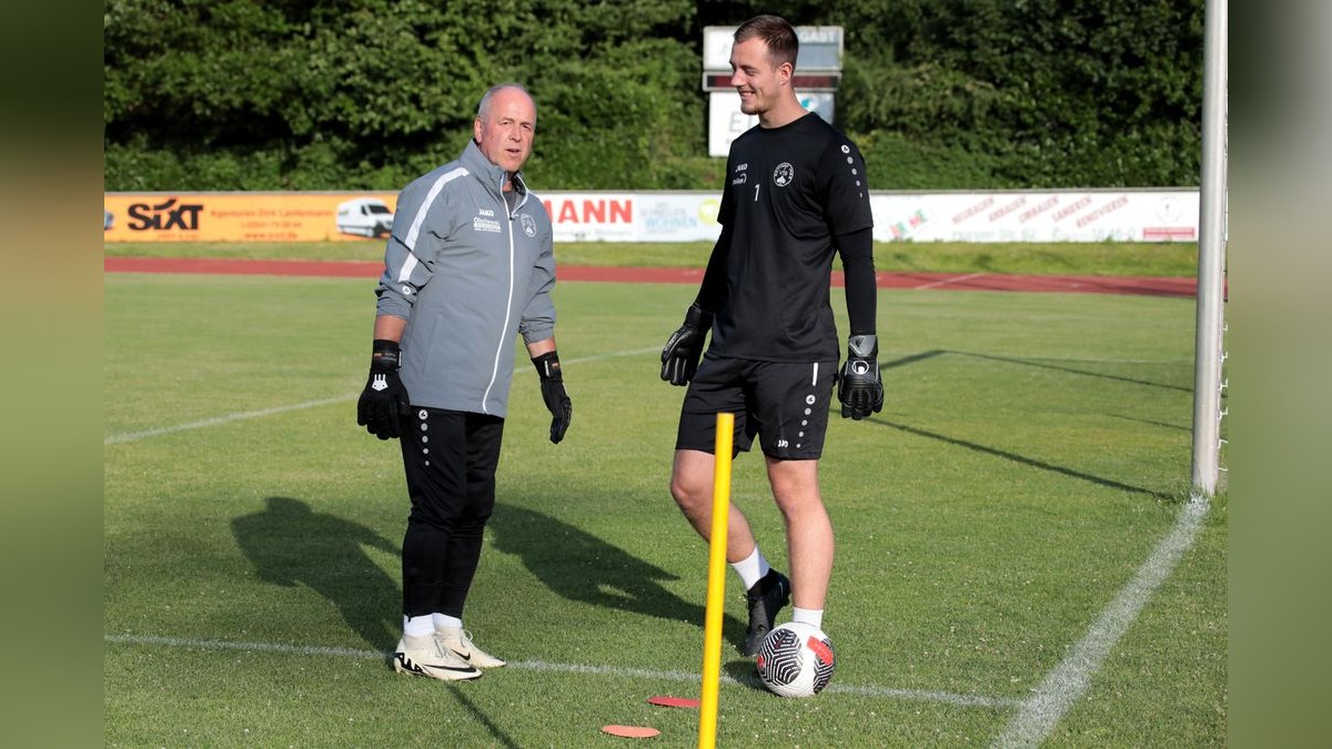 Der VfB Bottrop ist am Dienstag in die Vorbereitung auf die neue Landesligasaison gestartet. Trainingsauftakt VfB Bottrop im Jahnstadion in Bottrop