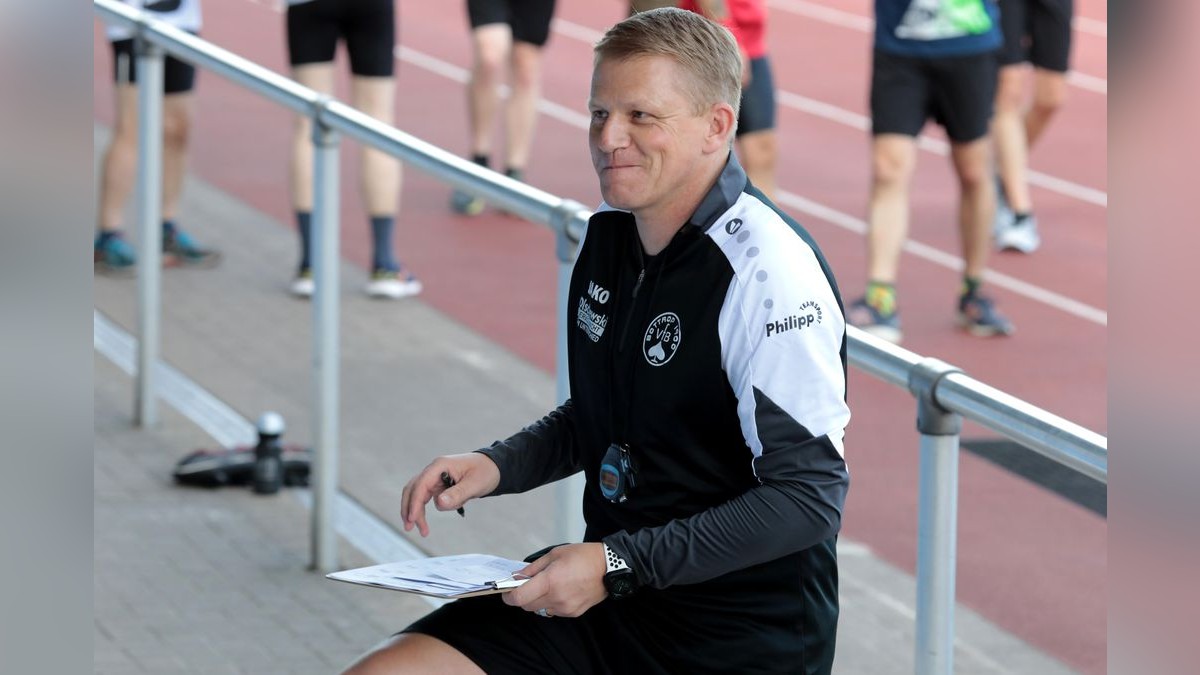 Der VfB Bottrop ist am Dienstag in die Vorbereitung auf die neue Landesligasaison gestartet. Trainingsauftakt VfB Bottrop im Jahnstadion in Bottrop