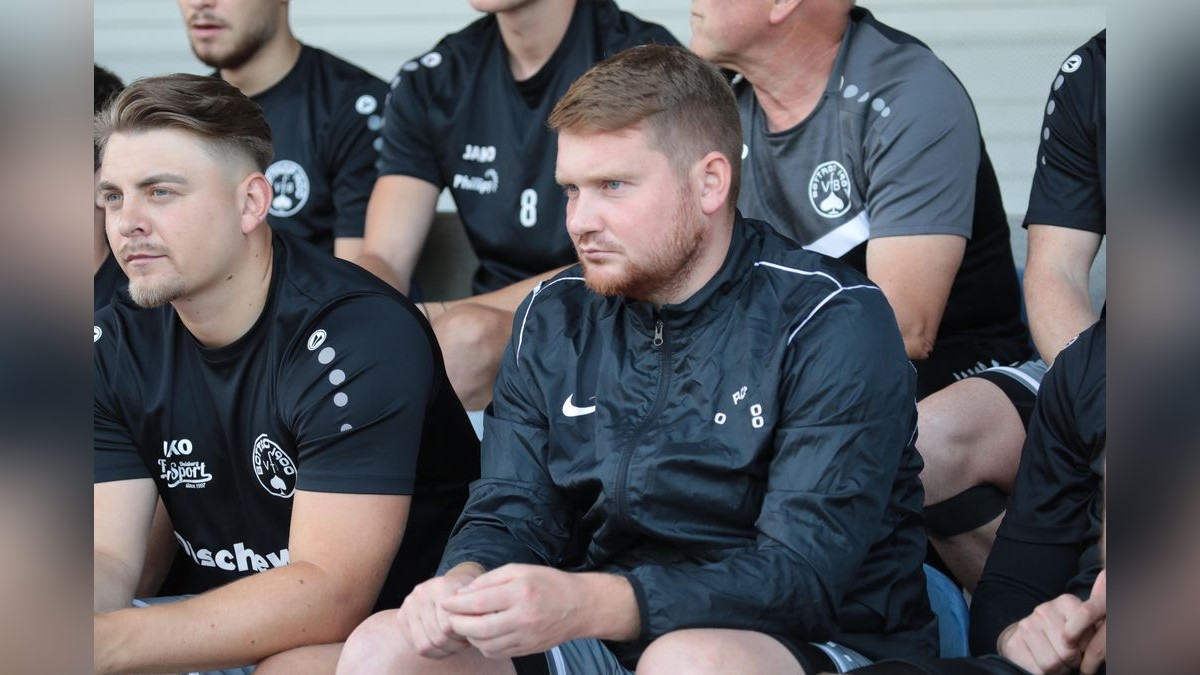Der VfB Bottrop ist am Dienstag in die Vorbereitung auf die neue Landesligasaison gestartet. Trainingsauftakt VfB Bottrop im Jahnstadion in Bottrop