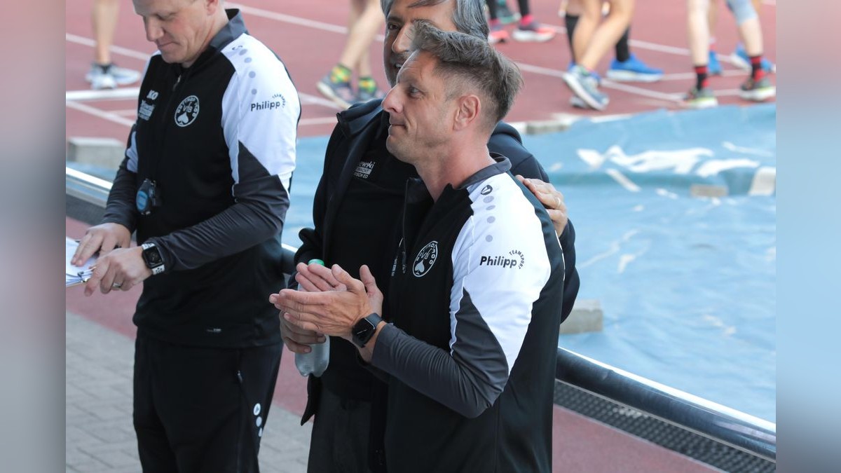 Der VfB Bottrop ist am Dienstag in die Vorbereitung auf die neue Landesligasaison gestartet. Trainingsauftakt VfB Bottrop im Jahnstadion in Bottrop