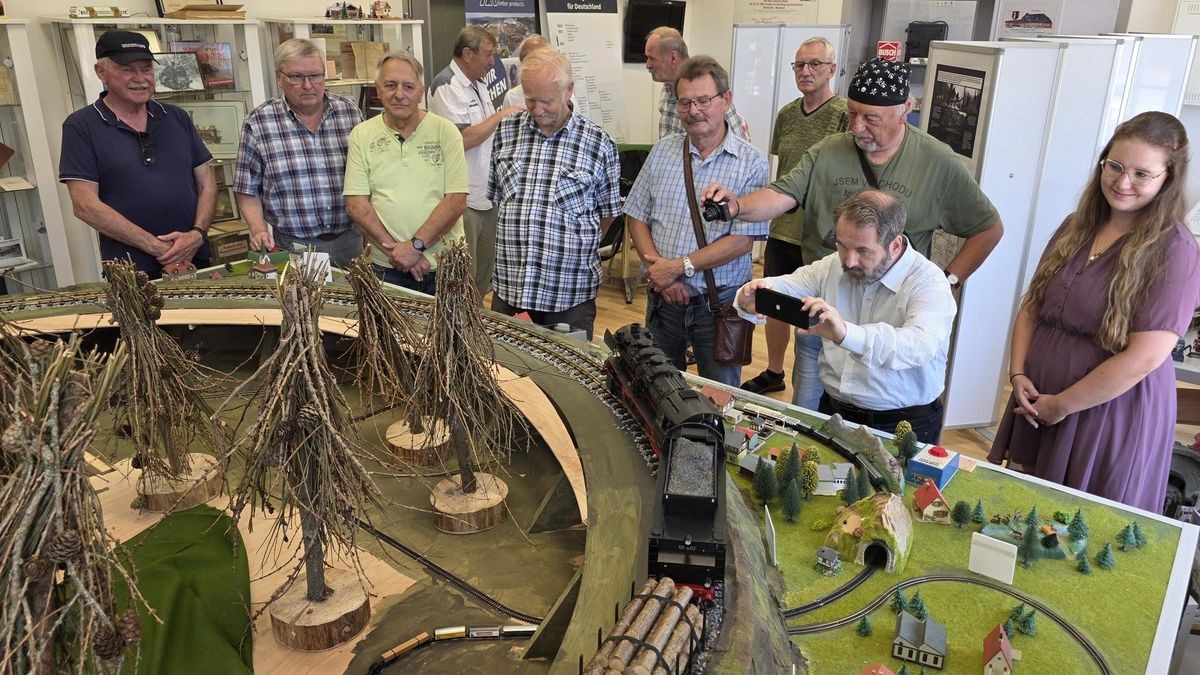 Modellbahnfreunde im Saale-Orla-Kreis sind der deutschen ...