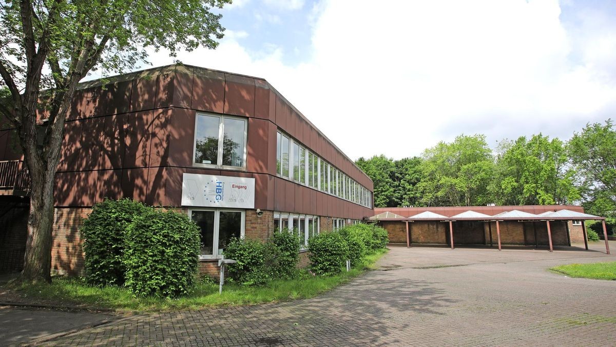 Die Heinrich-Böll Gesamtschule liegt mitten im Oberhausener Stadtteil Schmachtendorf. In diesem Jahr feiert die Schule ihr 44. Schulfest. (Archivbild)