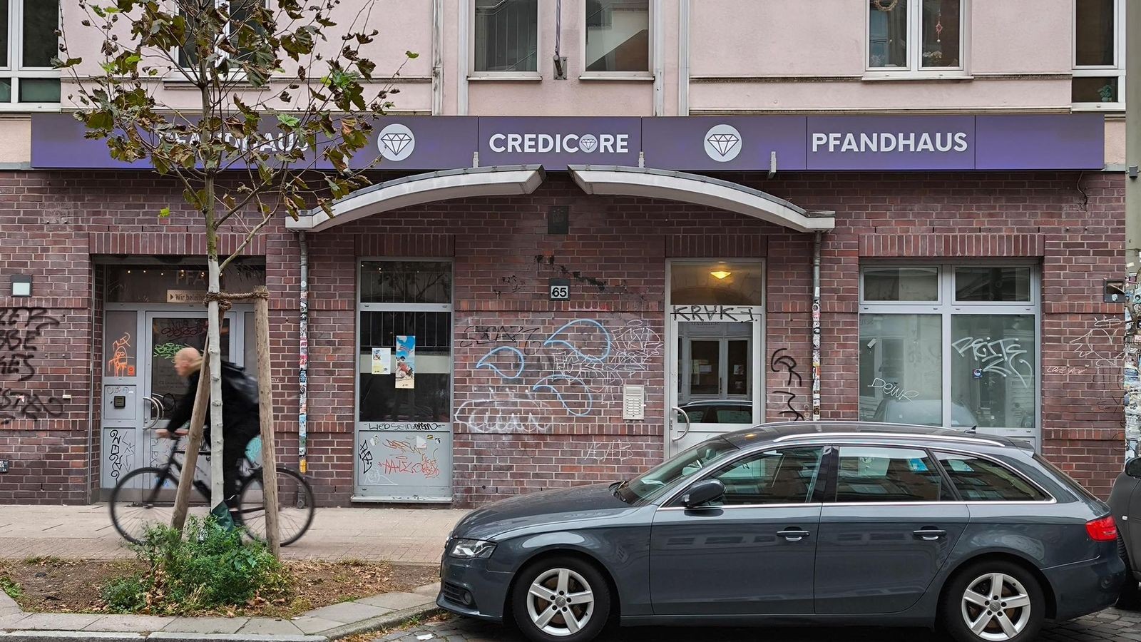 Ein-Luxuspfandhaus-das-es-gar-nicht-gab-Angeklagte-m-ssen-lange-in-Haft