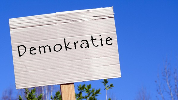 Neue Studie zeigt: Demokratie-Skepsis kein Migrationsproblem
