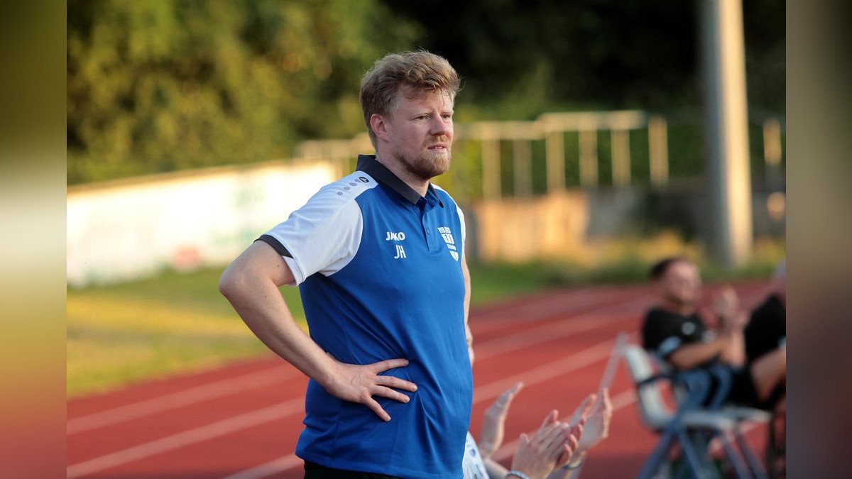 Der VfB Bottrop und der VfB Kirchhellen trennen sich in einem Testspiel im Jahnstadion 2:2. VfB Bottrop gegen VfB Kirchhellen