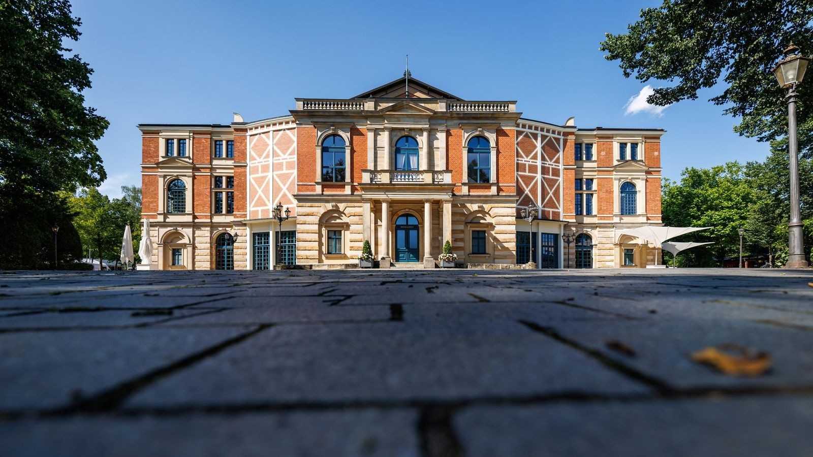 Wagner-im-Kino-Essener-Lichtburg-zeigt-Bayreuth-Premiere