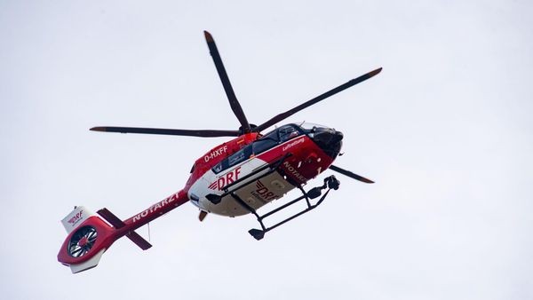 Unfall bei Nordhausen: Autofahrer ist nach Kollision mit Traktor schwer verletzt