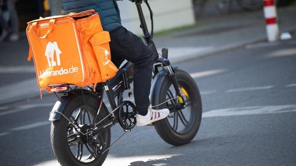 Lieferando streicht rund 2.000 Fahrerjobs in Deutschland