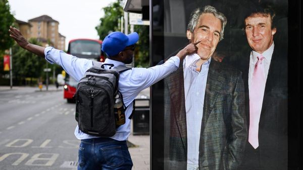 Schlüpfriger Geburtstags-Gruß an Epstein bringt Trump in Not