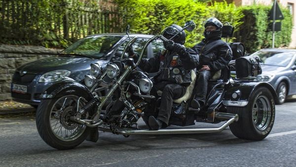 Nesreče na nemških avtocestah terjale poškodbe in zapore