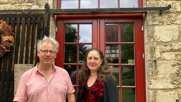 „Hier ist nie nichts los“: Konzert mit Menü im Freien im Weimarer Land